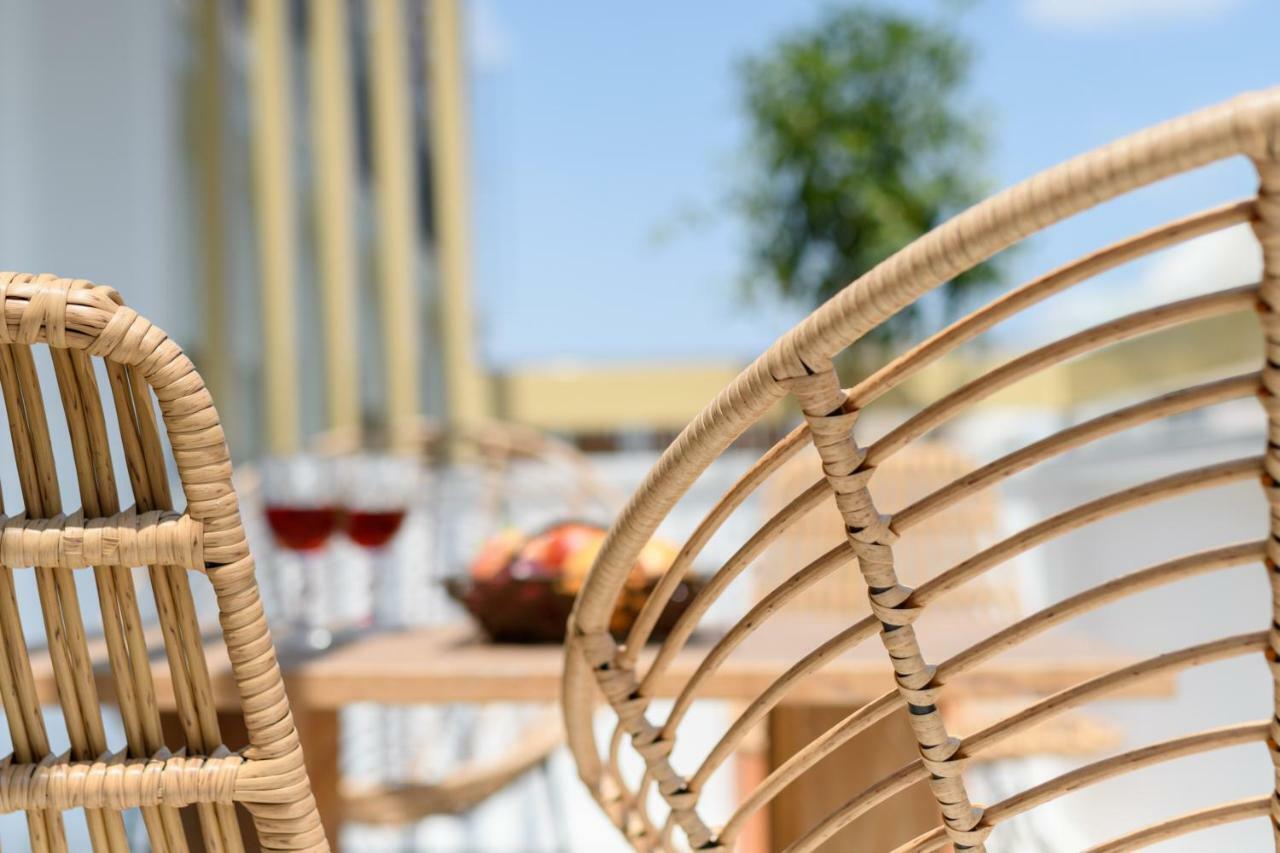Fos Downtown Suites Ateny Zewnętrze zdjęcie