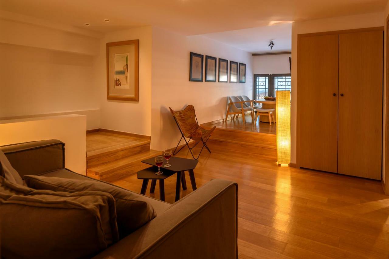 Fos Downtown Suites Ateny Zewnętrze zdjęcie