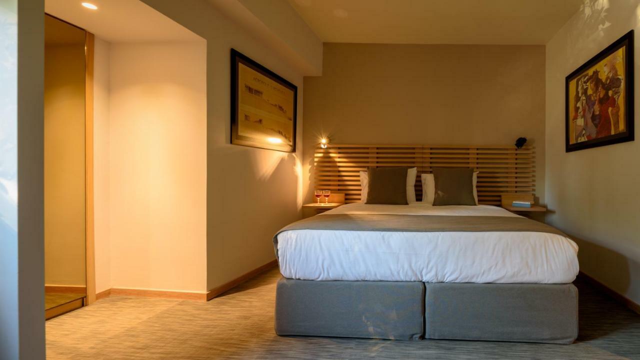 Fos Downtown Suites Ateny Zewnętrze zdjęcie