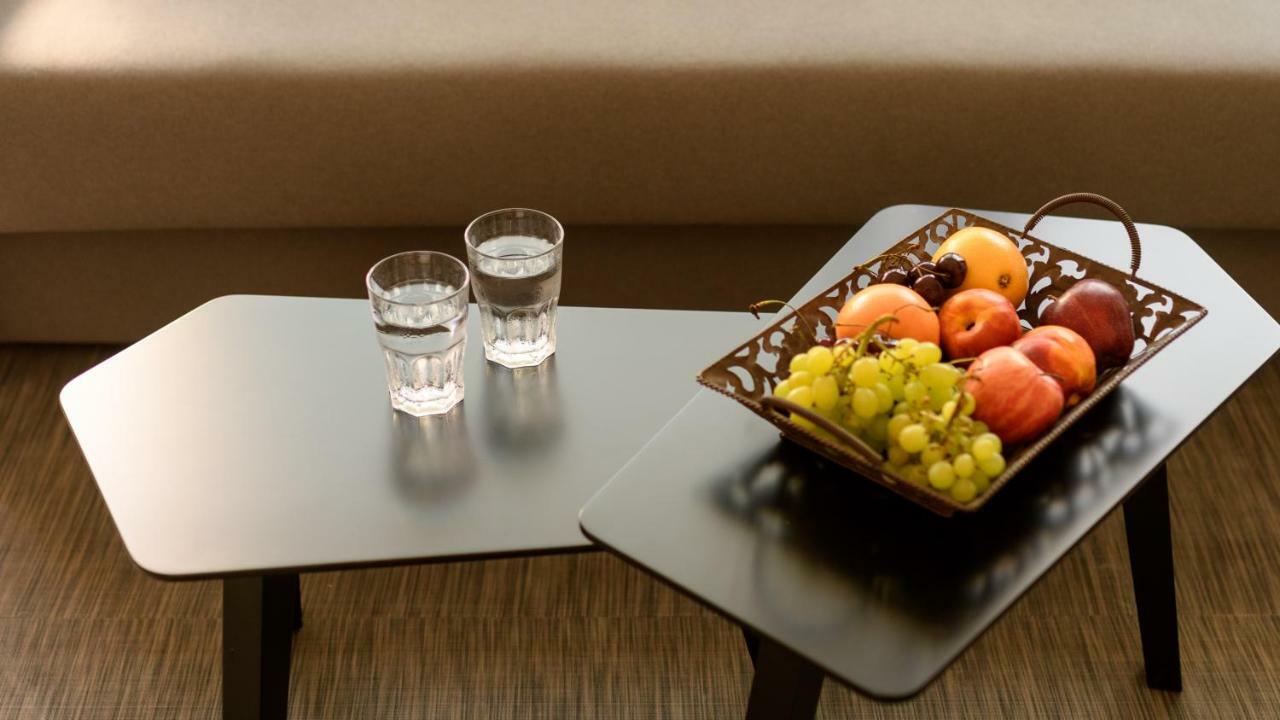 Fos Downtown Suites Ateny Zewnętrze zdjęcie